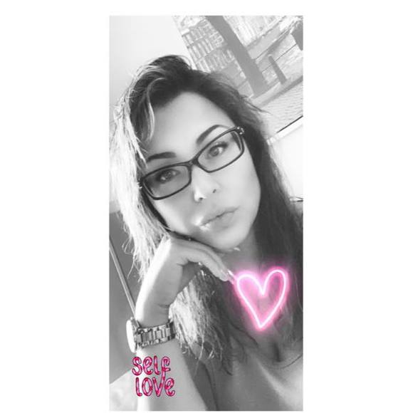 Meet your Posher, Navada - Picture 1 of 1